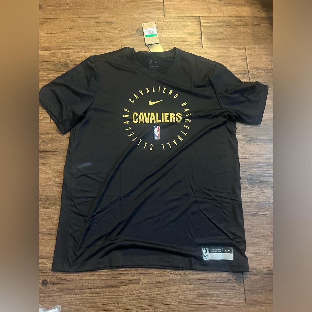 Cavs shirt